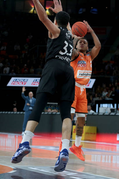 也逐渐显现 也逐渐显现