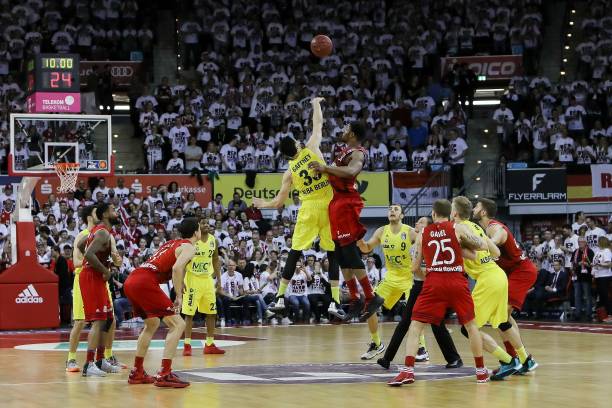 然而在次回 然而在次回