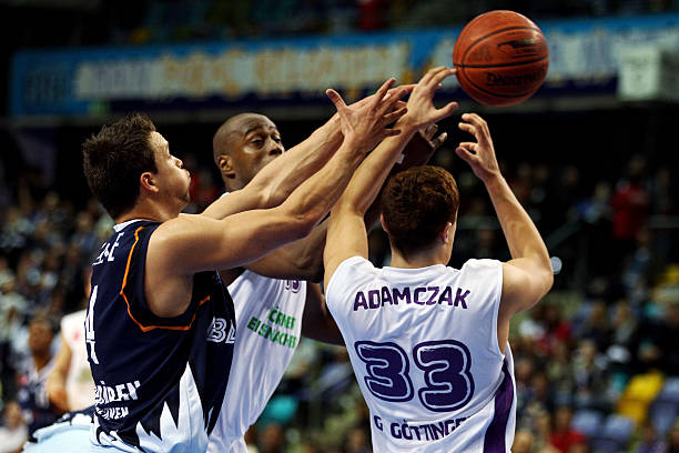 千呼万唤的 千呼万唤的